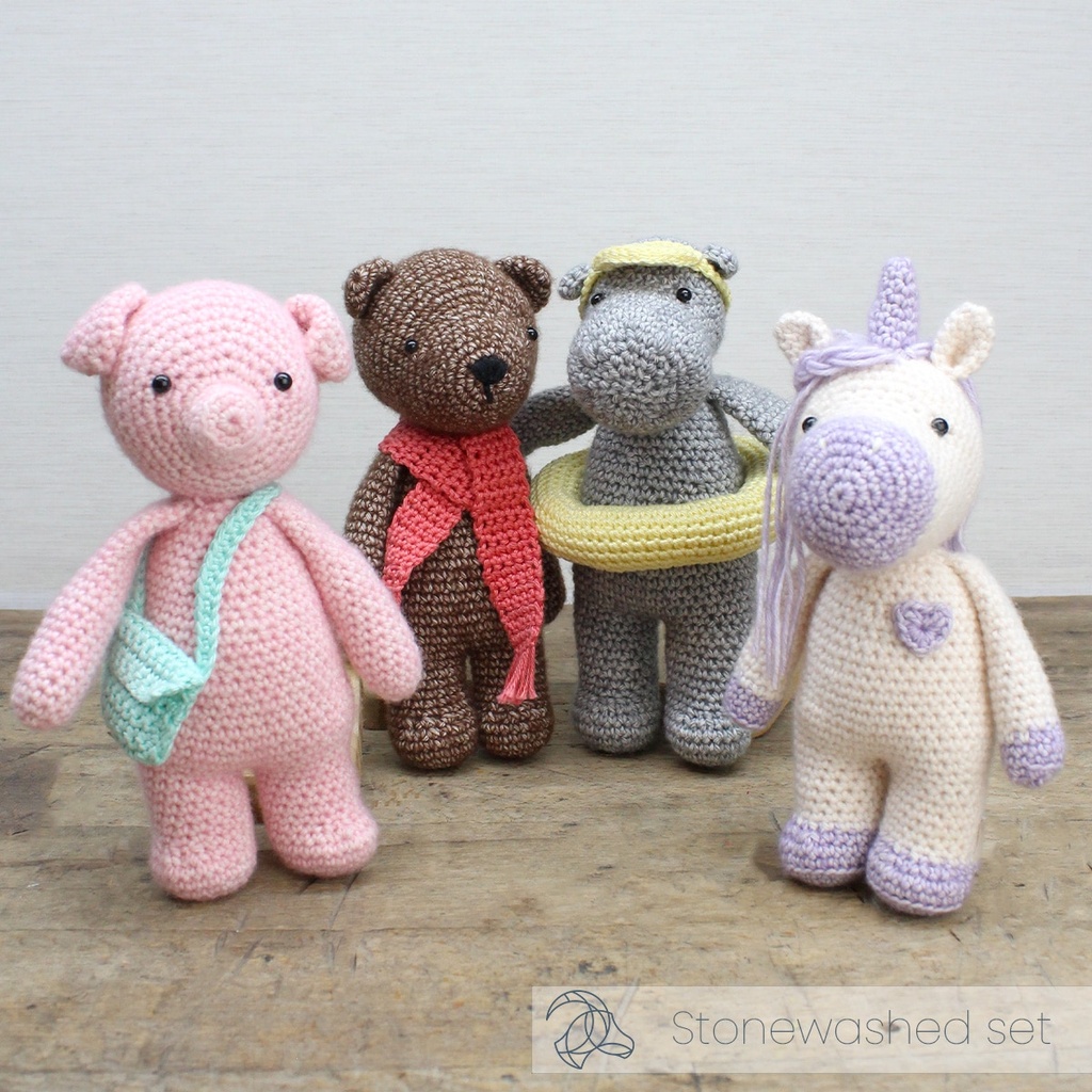 Dolly Unicorn Crochet Kit - DIY Amigurumi Unicorn | Hardicraft